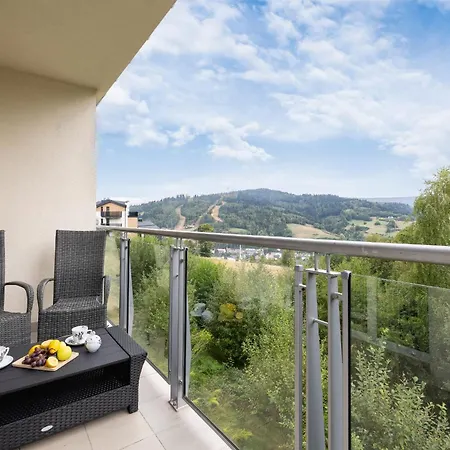 Nowoczesny Z Widokiem Na Gory By Renters 维斯拉