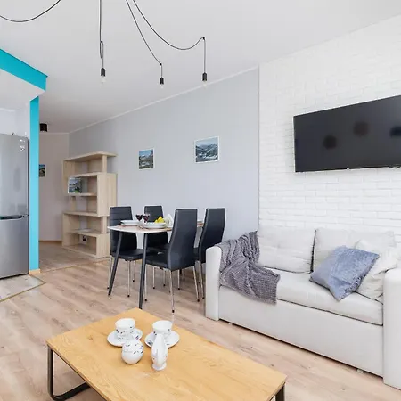 Apartment Nowoczesny Z Widokiem Na Gory By Renters