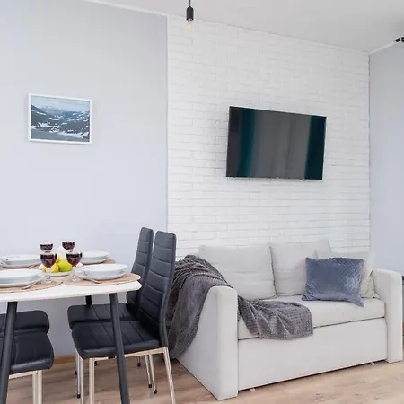Nowoczesny Z Widokiem Na Gory By Renters Apartman Wisła